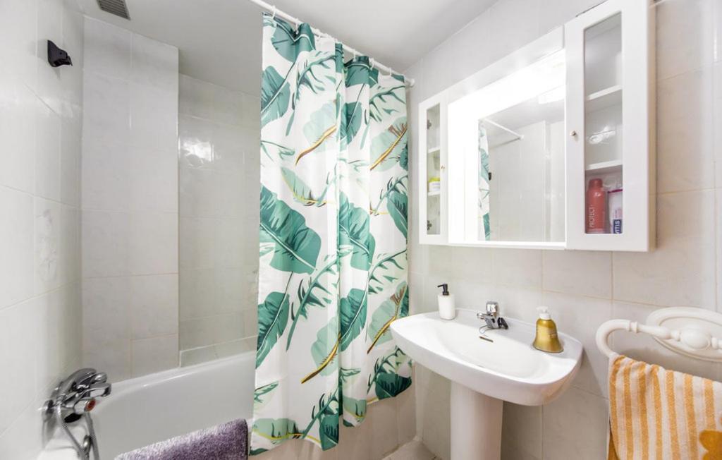 Stunning Apartment In Oropesa Del Mar Luaran gambar
