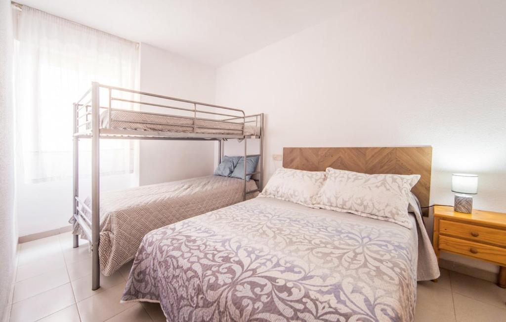 Stunning Apartment In Oropesa Del Mar Luaran gambar
